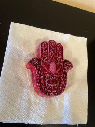 Mano de Fátima pintada a mano