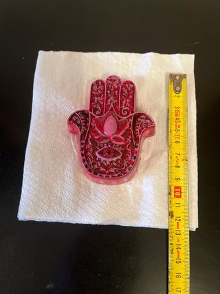 Mano de Fátima pintada a mano