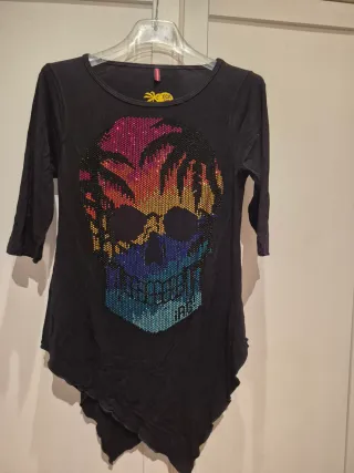 Camiseta Negra Calavera Diamantes