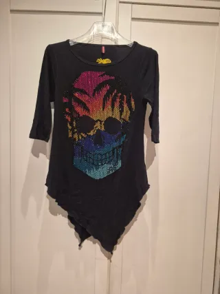 Camiseta Negra Calavera Diamantes