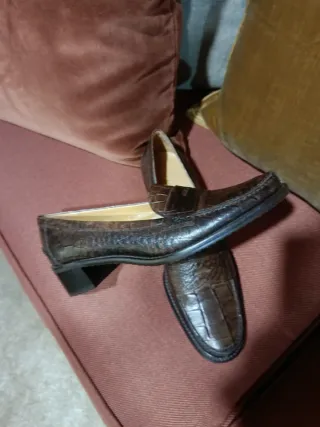 Mocasines Mascaró piel labrada con antifaz