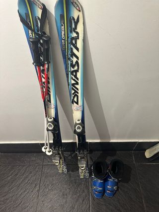 Esquís Dynastar, Botas y Bastones
