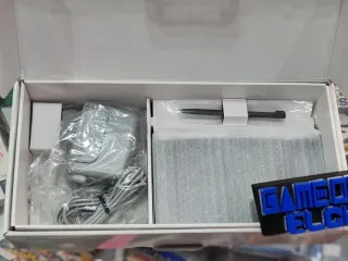 Nintendo DSi Negra, Nueva Sin Estrenar