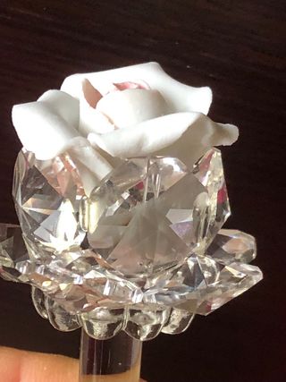 Rosa ceramica e cristallo vintage