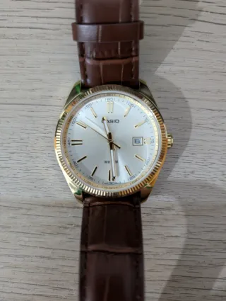 Reloj Casio MTP-1302PGL-9AV Dorado y Marrón