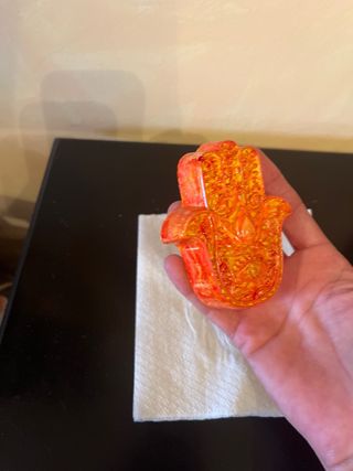 Mano de Fátima pintada a mano