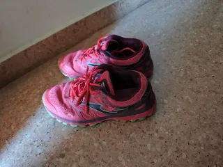 Zapatillas Joma Trail Niña Talla 35