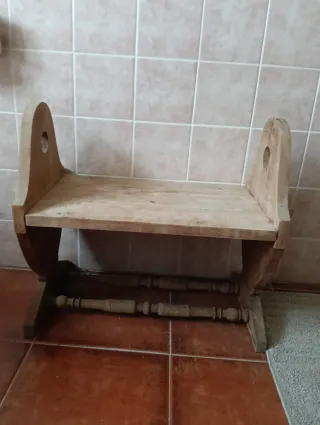 Banco de madera antiguo