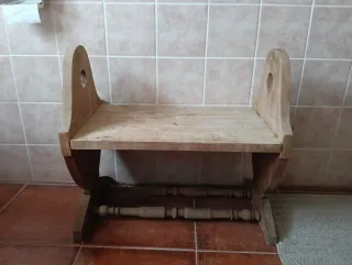 Banco de madera antiguo