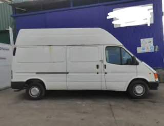 Se realizan portes y mudanzas.