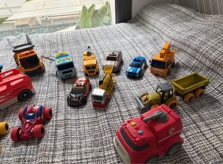 Set di Giocattoli per Bambini: Pista + Macchine