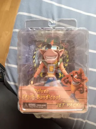 Muñeco Crash Bandicoot Deluxe con Jet Pack