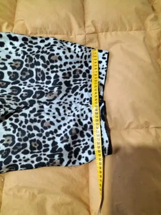 Pantaloni lunghi maculati