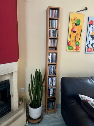 Estantería estrecha de madera - Ikea