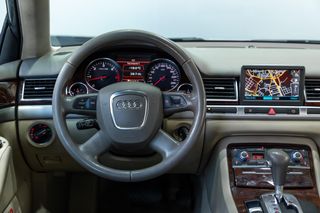 Audi A8 4.2 TDI Quattro (2007)