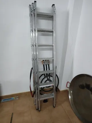 Escalera aluminio 5,50 metros 3 tramos Hailo