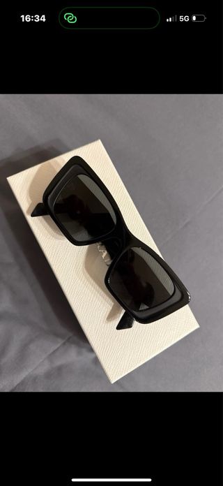 Occhiali da sole neri