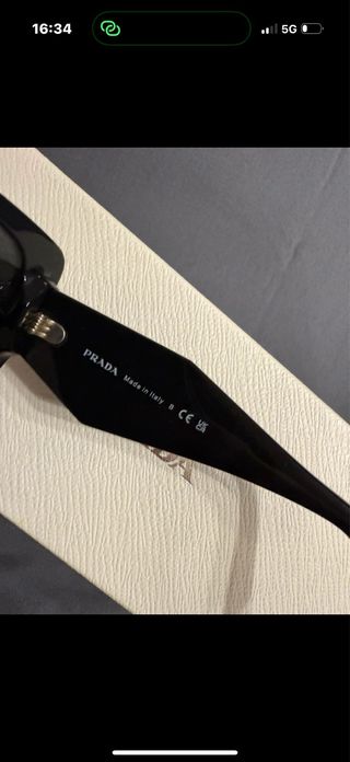 Occhiali da sole neri