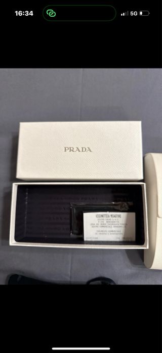 Occhiali da sole neri