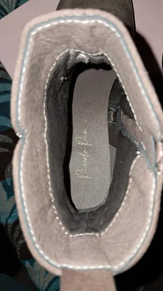 Botas de mujer en perfecto estado