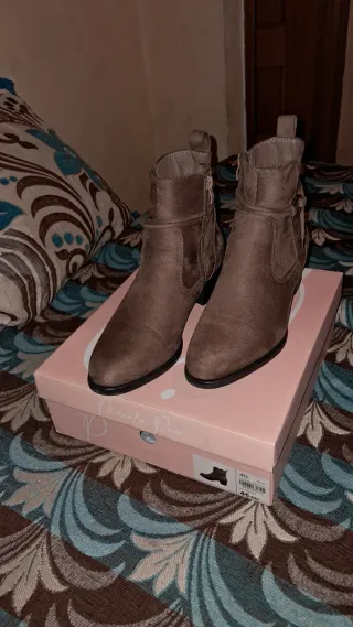 Botas de mujer en perfecto estado