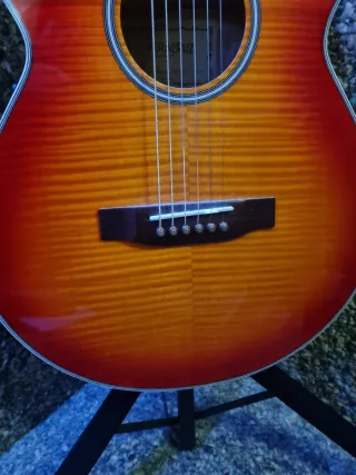 Guitarra Electroacústica Veracruz Sunburst