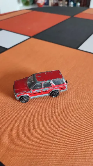 Miniatura Majorette Toyota Runner 1/58