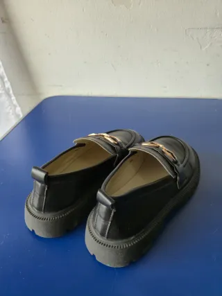 Mocassini donna n.37 neri con fibbia