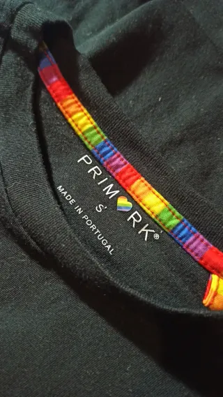 Camiseta Orgullo Primark Talla S