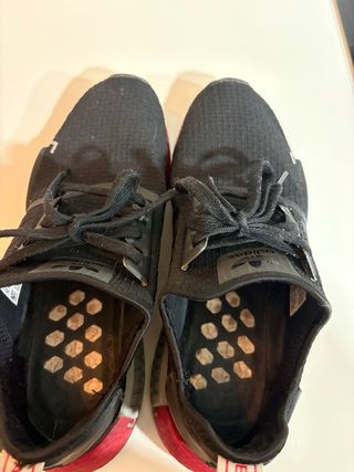 Zapatillas Adidas Negras y Rojas