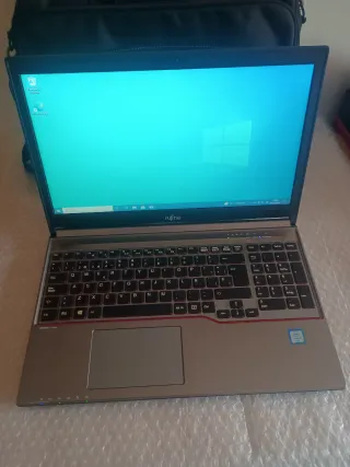 Portátil Fujitsu Intel Core i5 - 16GB RAM