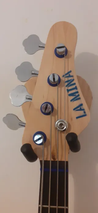 Colgador de guitarra o bajo para pared