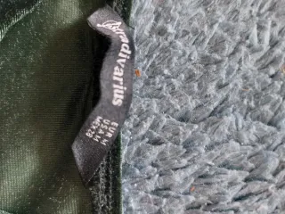 Top verde de terciopelo stradivarius M