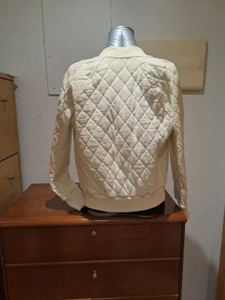 Chaqueta acolchada beige mujer