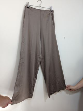Pantalón Palazzo Zara Gris Satinado Talla S