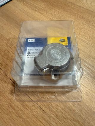 Conector HELLA 7 pines sin usar
