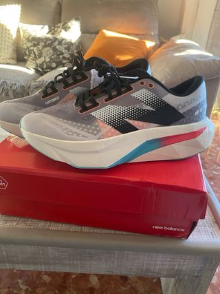 New Balance Fresh Foam V4 Talla 42