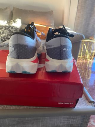 New Balance Fresh Foam V4 Talla 42