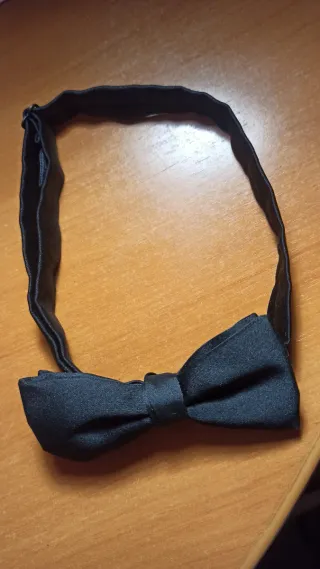 Pajarita Negra Elegante