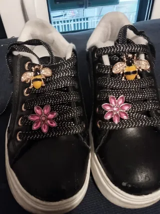 Scarpe bambina nere con ape e fiore