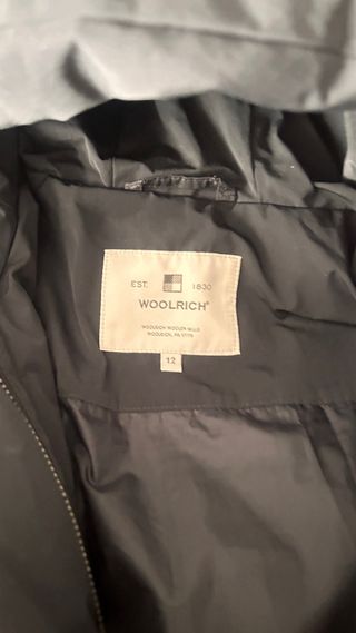 Chaqueta Woolrich Negra con Capucha niña TALLA 12