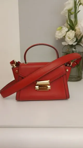 Borsetta Michael Kors Rossa con Dettagli Oro