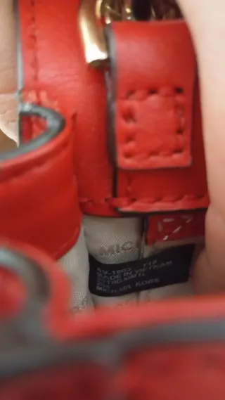 Borsetta Michael Kors Rossa con Dettagli Oro