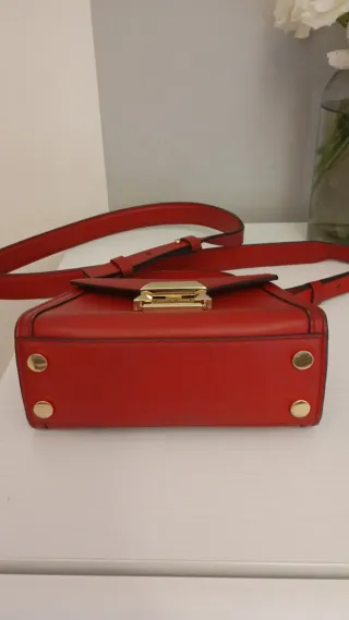 Borsetta Michael Kors Rossa con Dettagli Oro