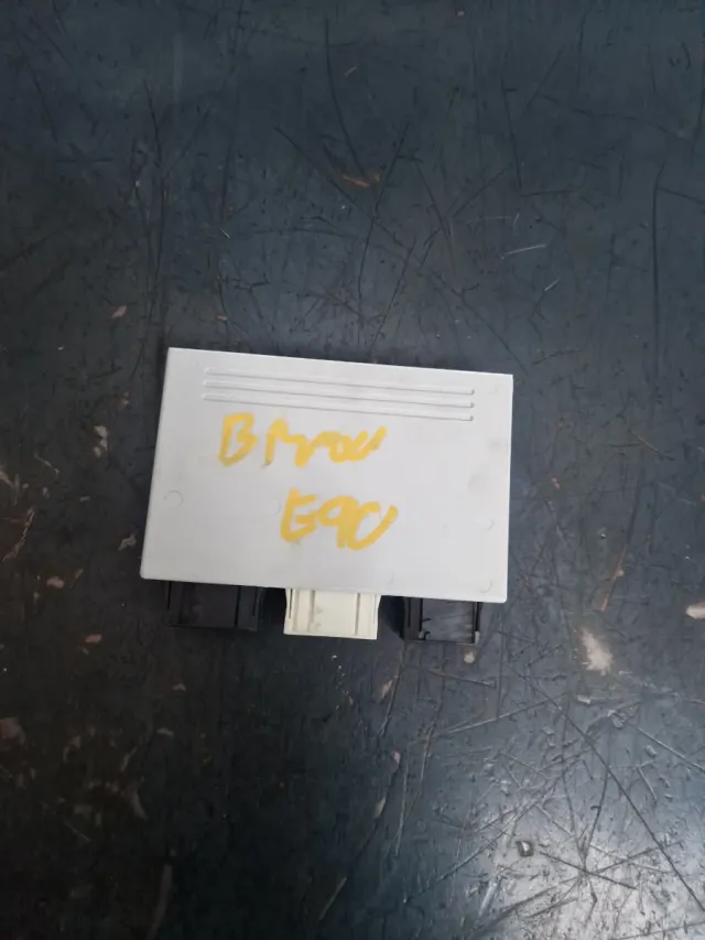 Centralita Parking BMW E90/E81