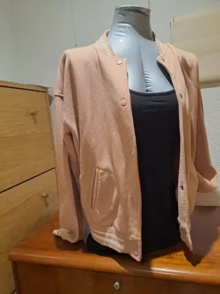 Chaqueta Bomber Rosa Palo Bershka