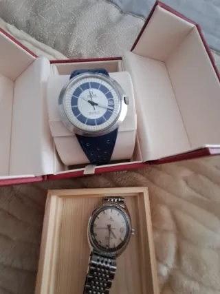 2 Orologi Omega Dynamic e cosmic vintage