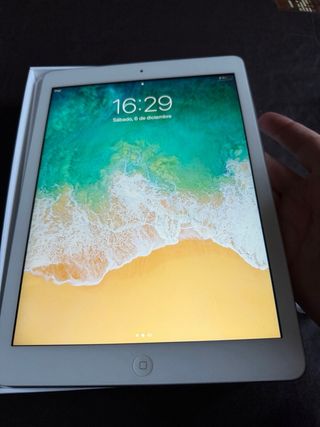 iPad Air 16GB Plata