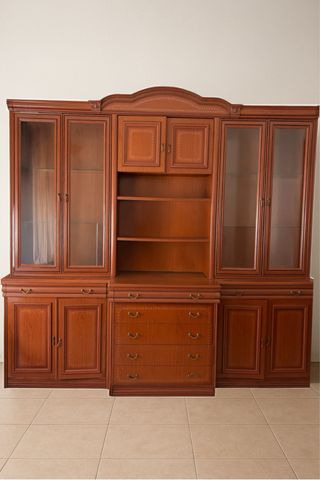 Mueble de salón de madera