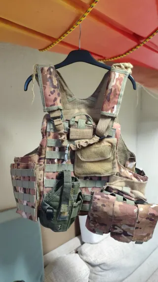 Chalecos tácticos Airsoft y